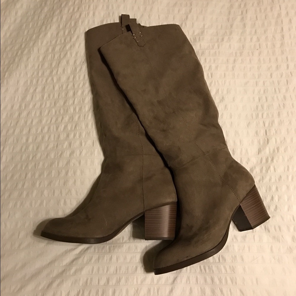 Just below the knee boots, brown color
