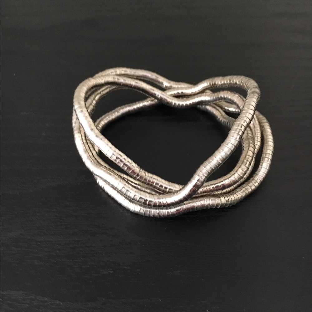 Adjustable silver bracelet