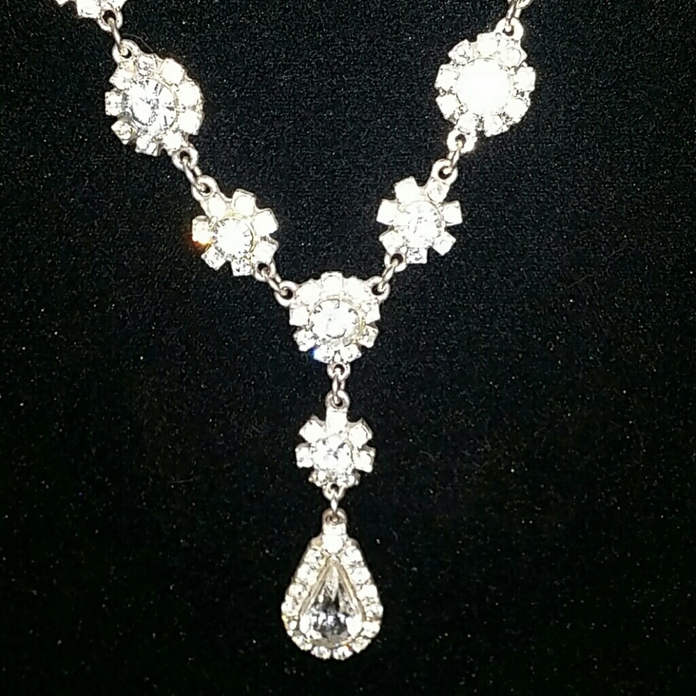 Necklace.. special occasion bright with chuncky...