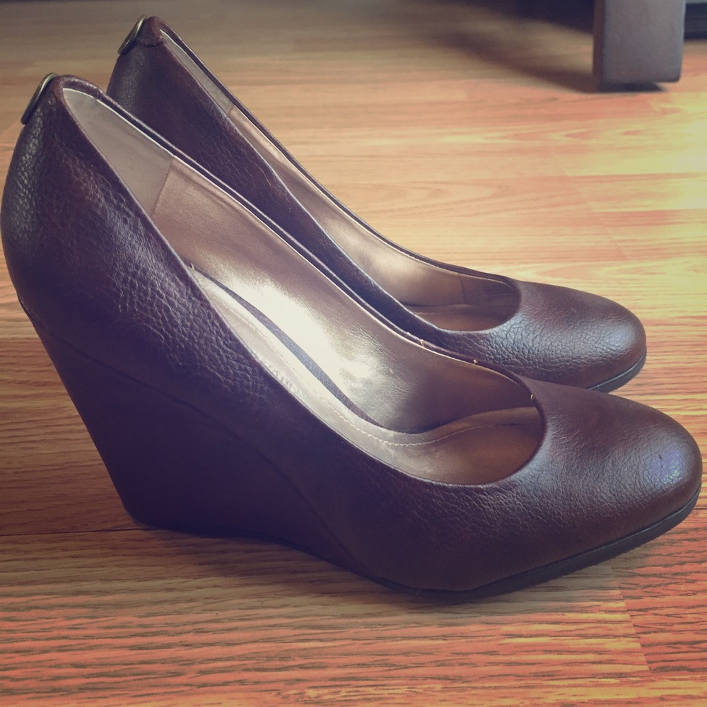 BCBG heels
