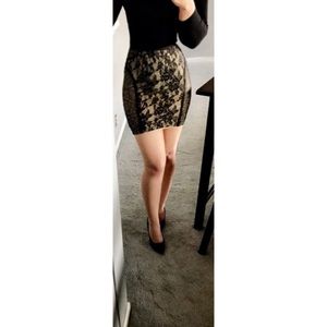 Forever 21 lace black/nude skirt