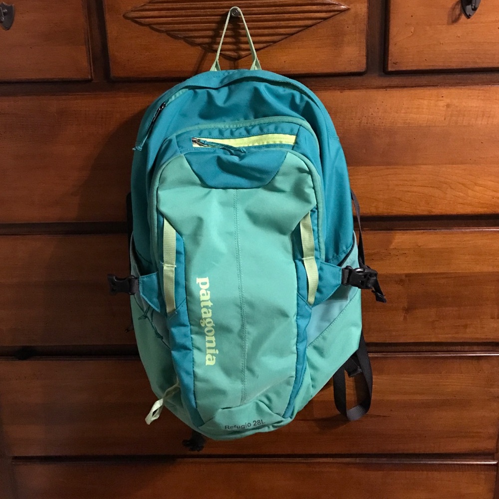 Patagonia Refugio 28L backpack