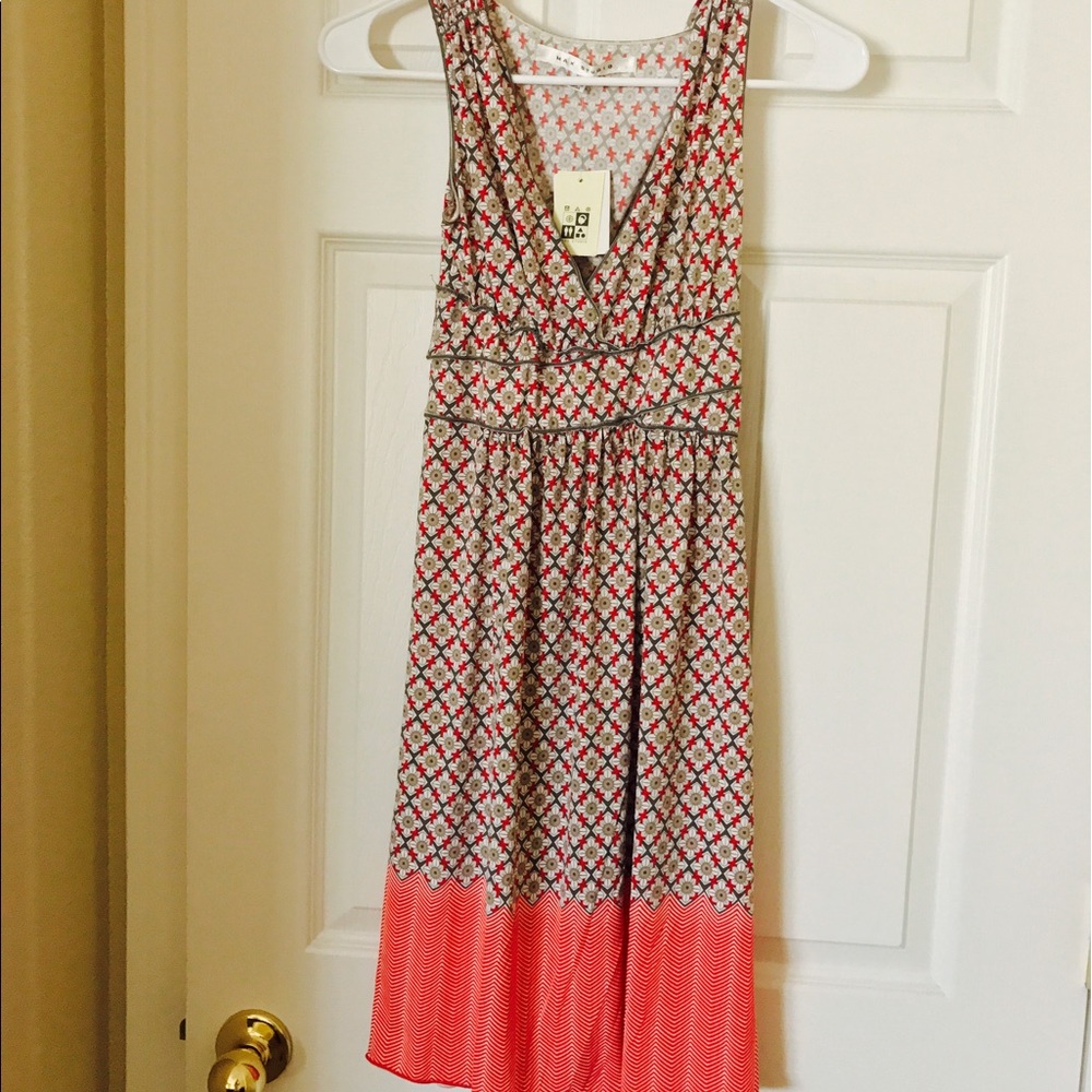 PERFECT GIFT! SUN DRESS!! CUTE AND SIZE SMALL