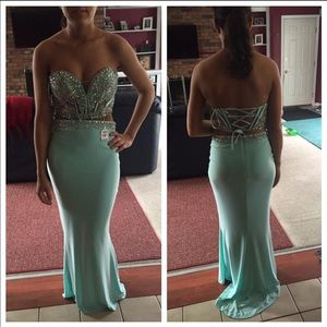 Prom dress