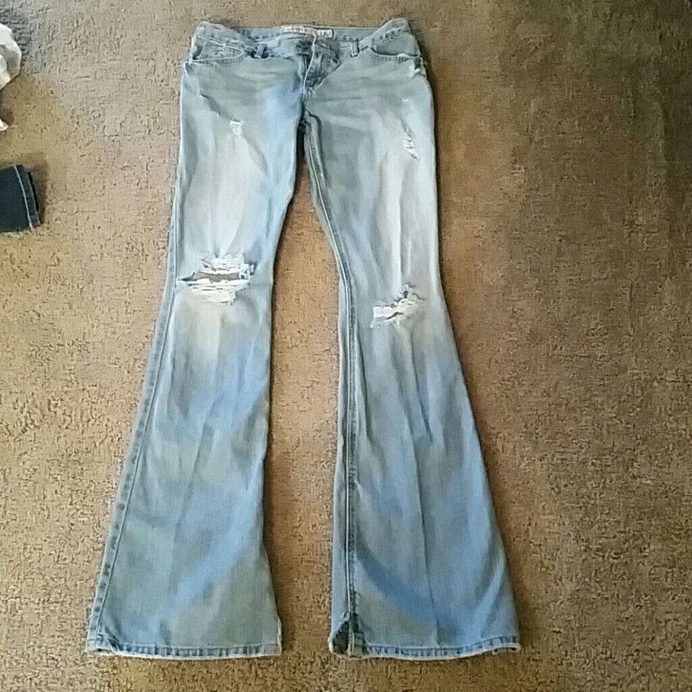 Hollister distressed jeans