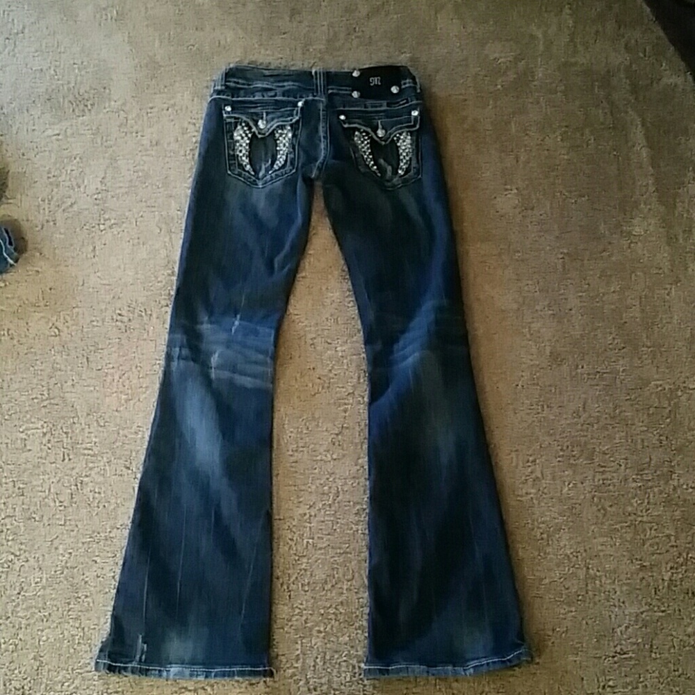 Miss Me buckle jeans