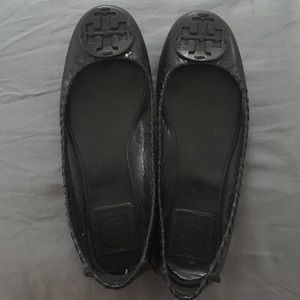 Tory Burch black leather flats