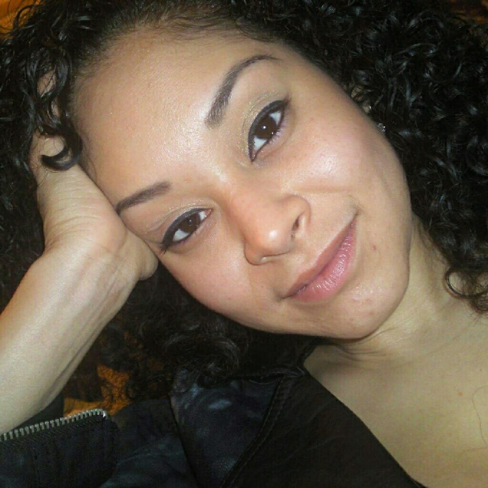 Meet your Posher, Cris 🖤