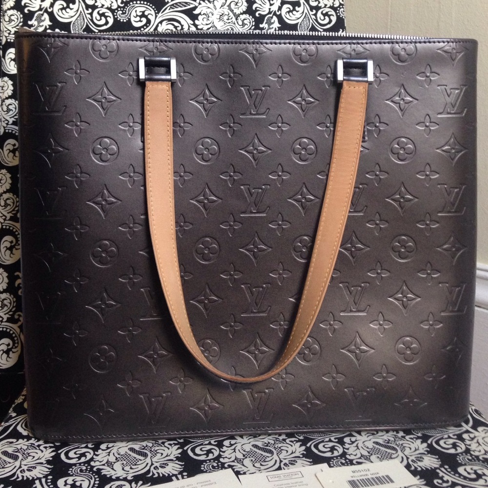 Louis Vuitton Mat Wildwood Shoulder Bag