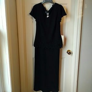 NWT S.L. Fashions Dress