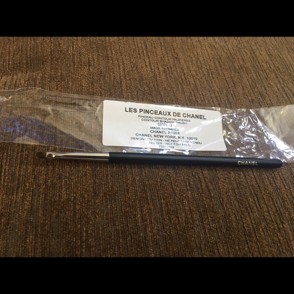 CHANEL #14 CONTOUR SHADOW BRUSH-NEW
