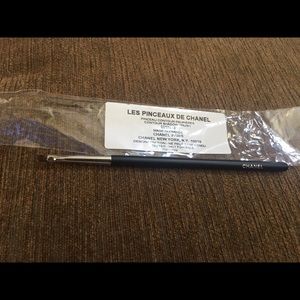 CHANEL #14 CONTOUR SHADOW BRUSH-NEW