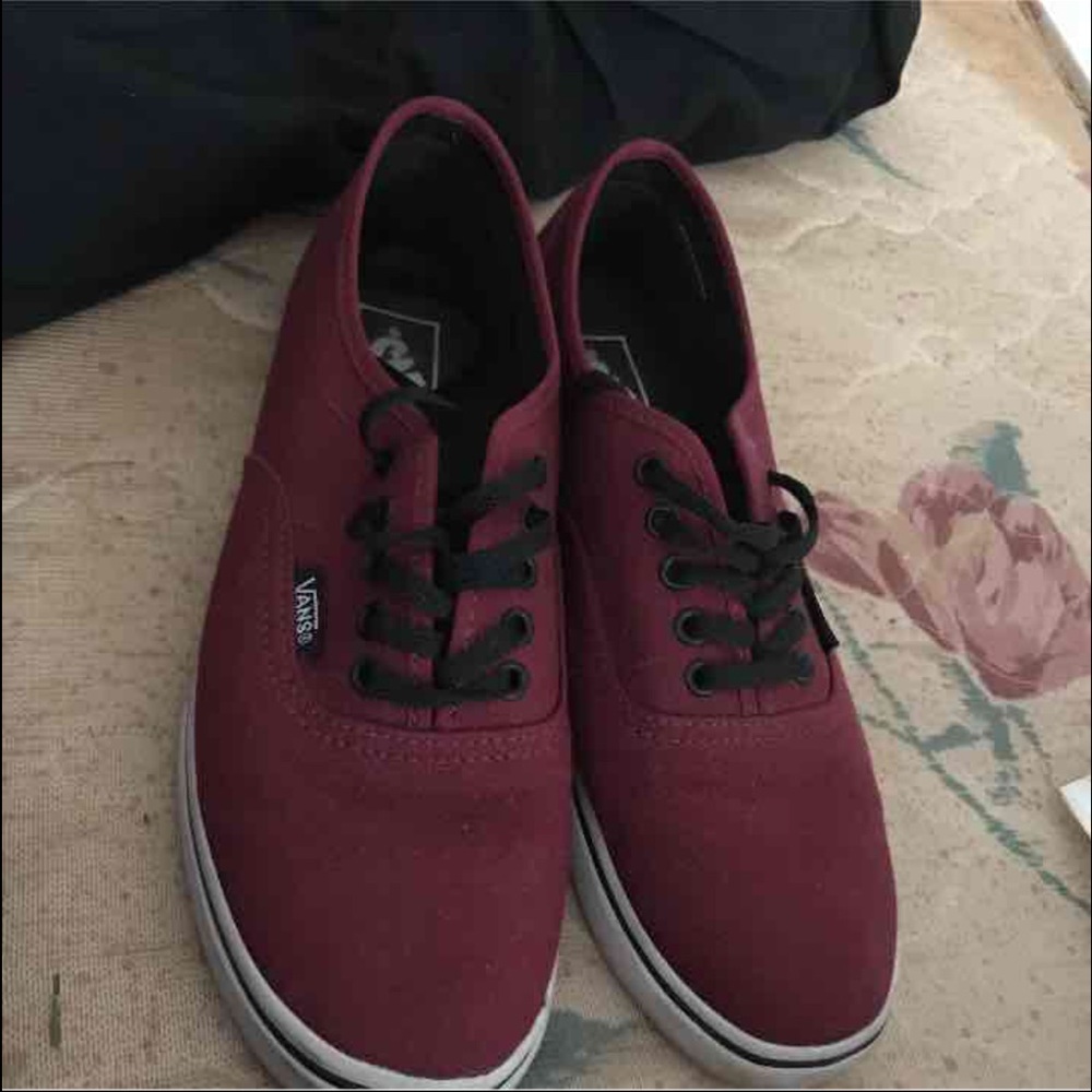 Women's Maroon vans