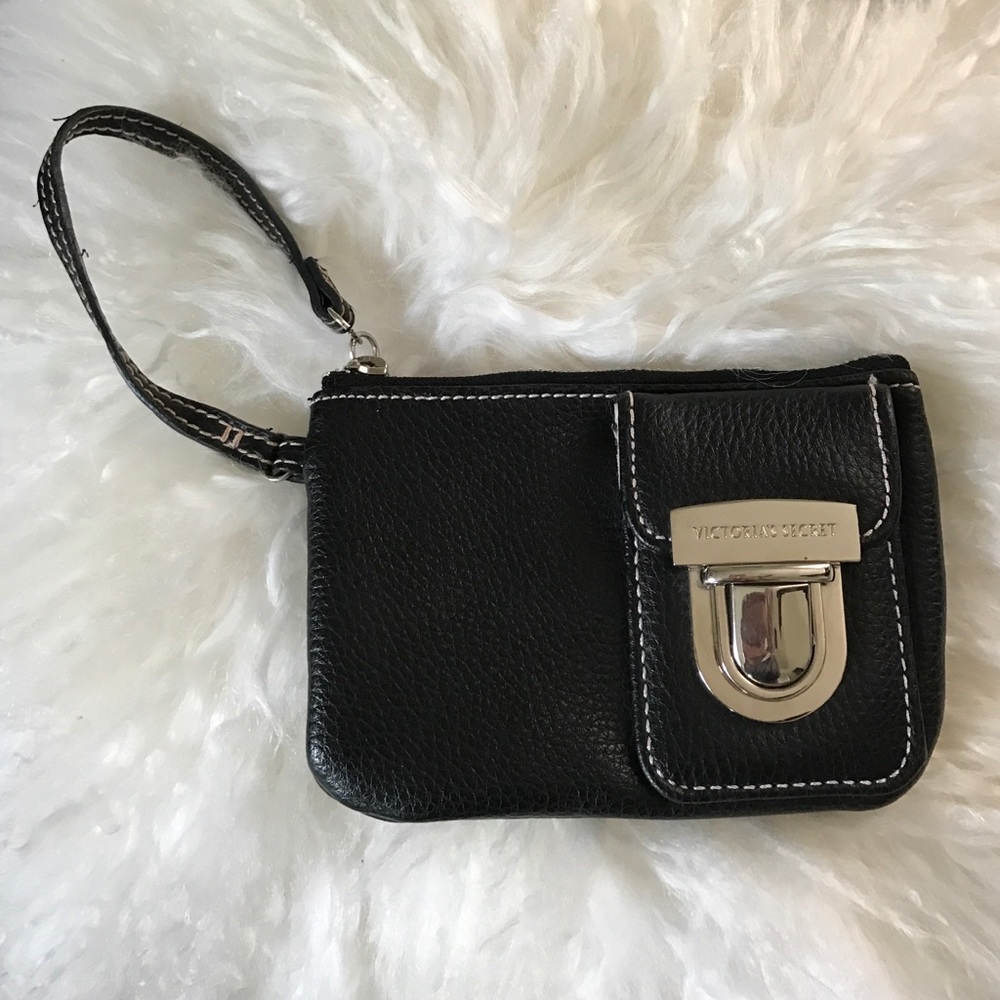 💝 Cute Victoria Secret Wristlet