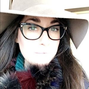 Meet your Posher, Britt