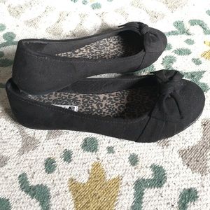 American Eagle flats