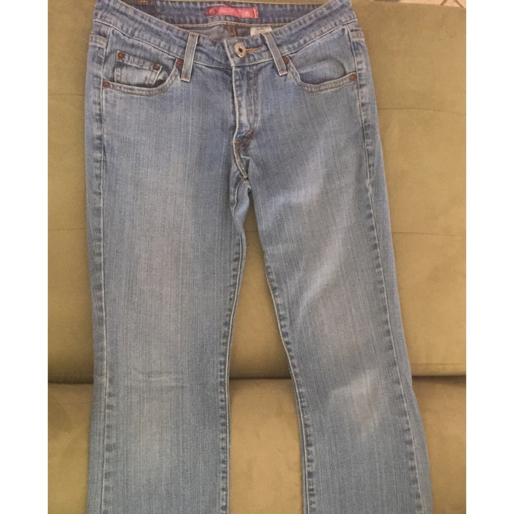 518 Levi Jeans