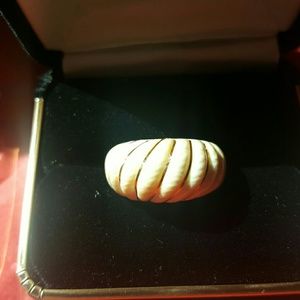 For @razzledazzle65 14k yellow gold and ivory ring