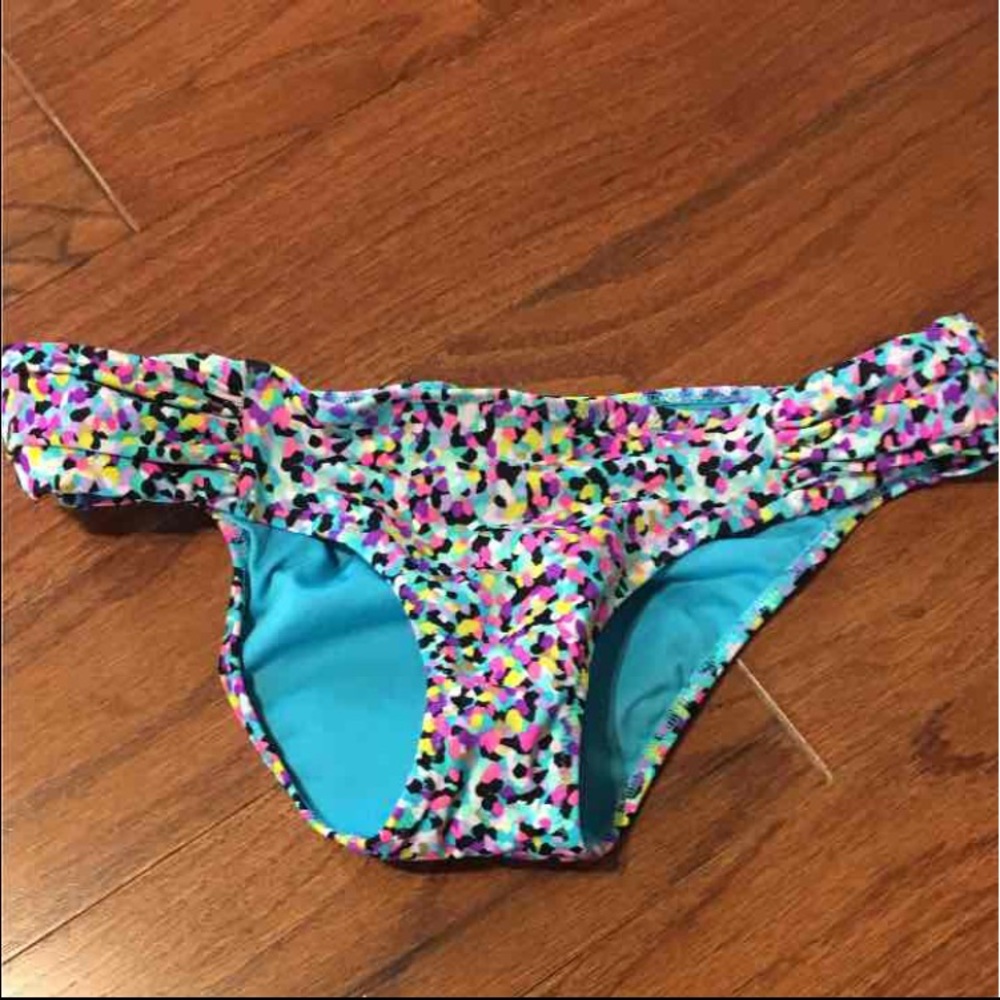 Victoria's Secret confetti print swim bottoms