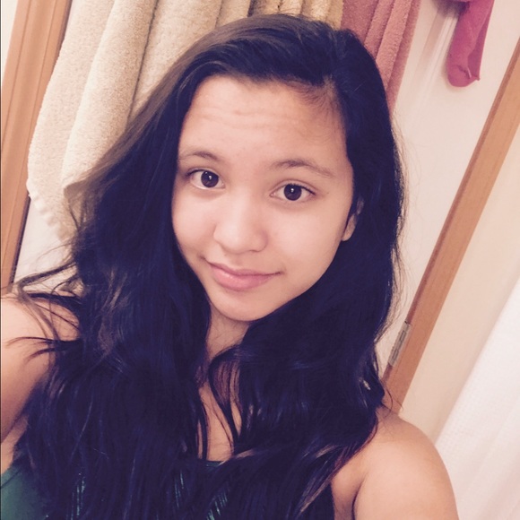 Meet your Posher, Brooke - Picture 1 of 1