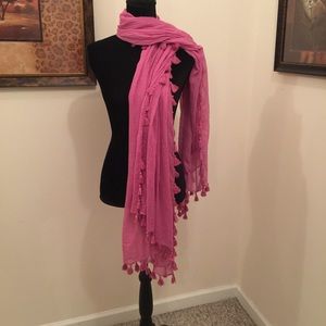 Scarf /wrapped