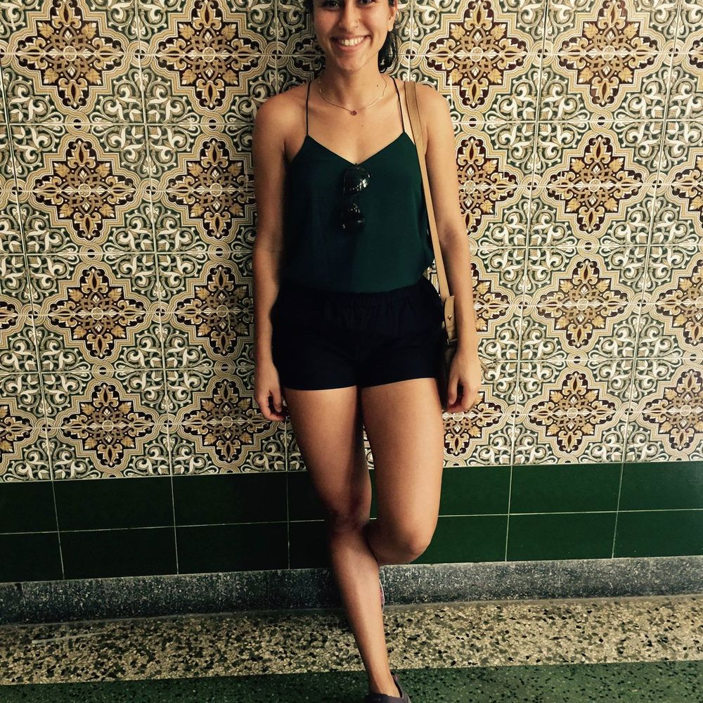 Meet your Posher, Lida