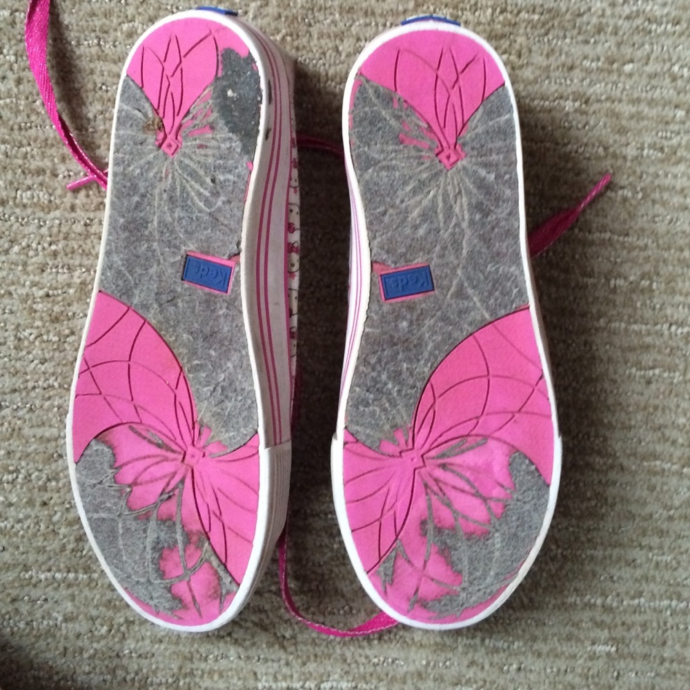 Sneakers. Hello kitty - Picture 2 of 2