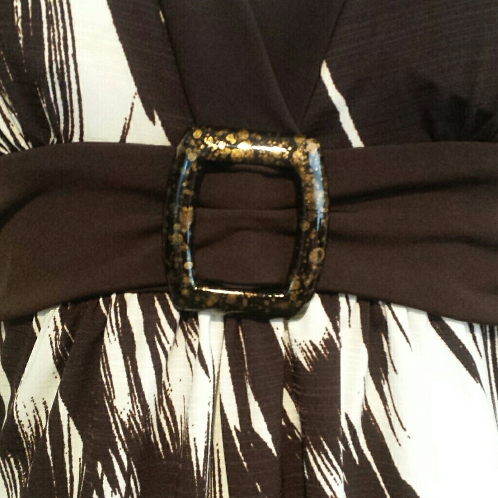 Classy halter!!! - Picture 2 of 3