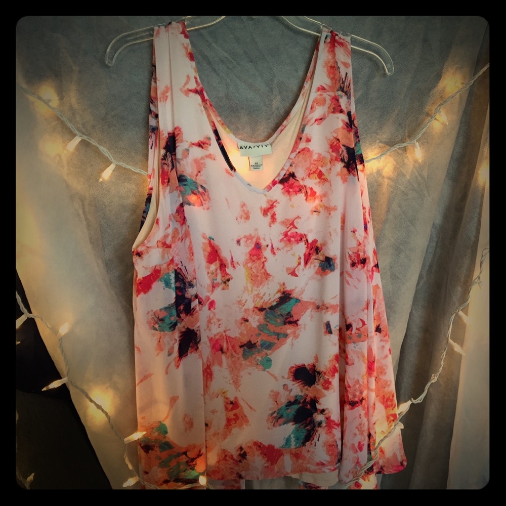 AVA & VIV Flowy Tank