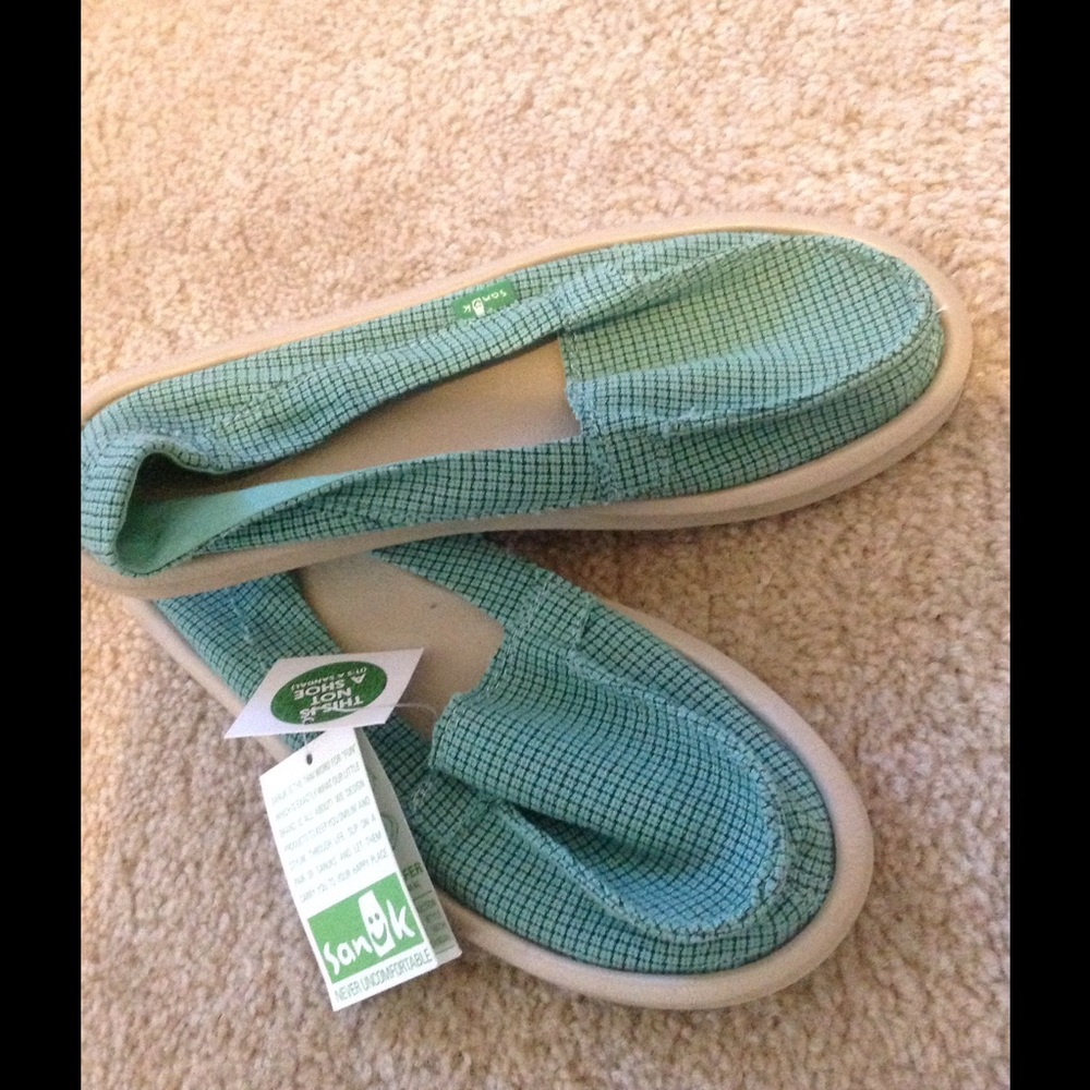 Woman Sanuk Shoes