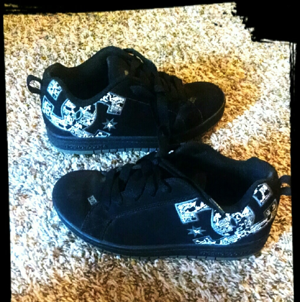Barely Worn DC Skate Shoes