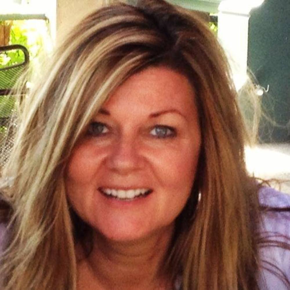 Meet your Posher, Debbie