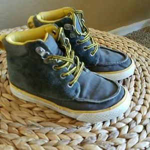 Hanna Andersson Boys' Chukkas, Size 12