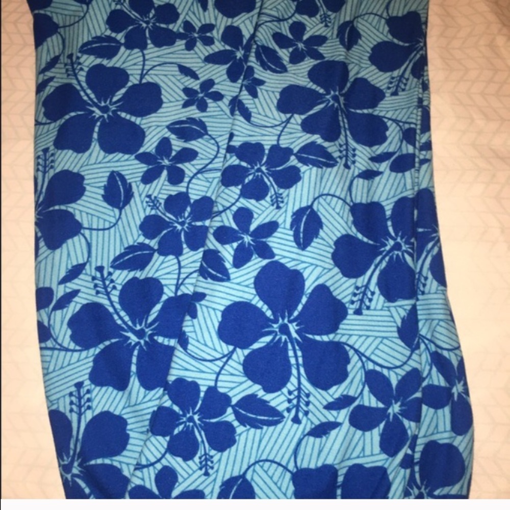 Tc flower leggings lularoe