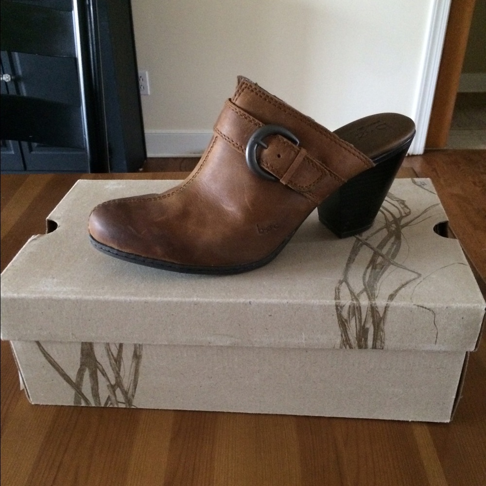 b. Ø. c. Born Freida Leather Heeled Mule (Tan)