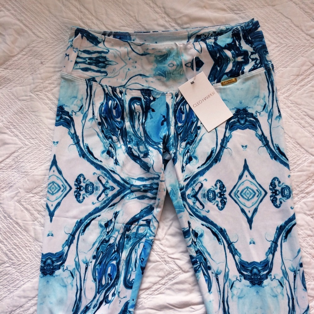 Marble Crop Leggings