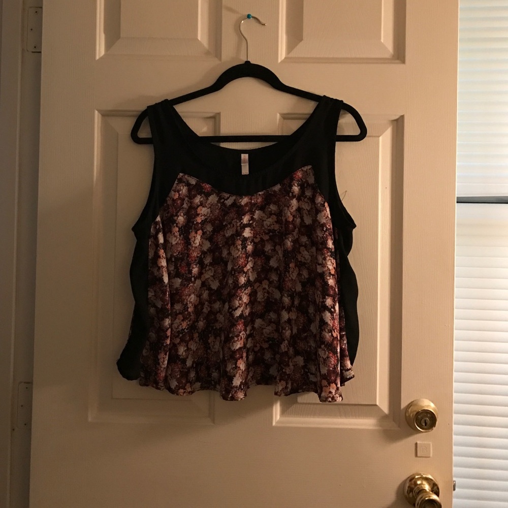 Splatter Crop Tank