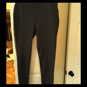 Grey Leggings. Size L