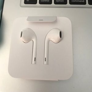 iPhone 7 EarPods