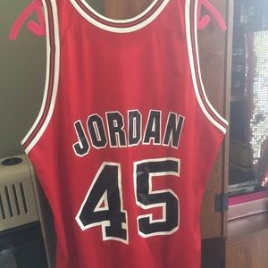 Red Michael Jordan Bulls jersey.