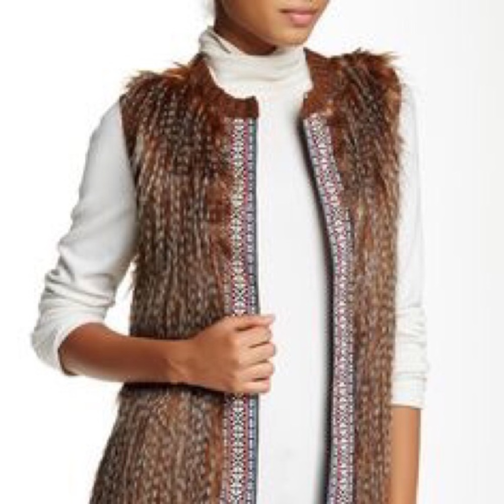 Xhilaration faux fur vest!