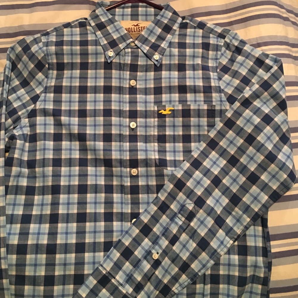 Hollister Button Up