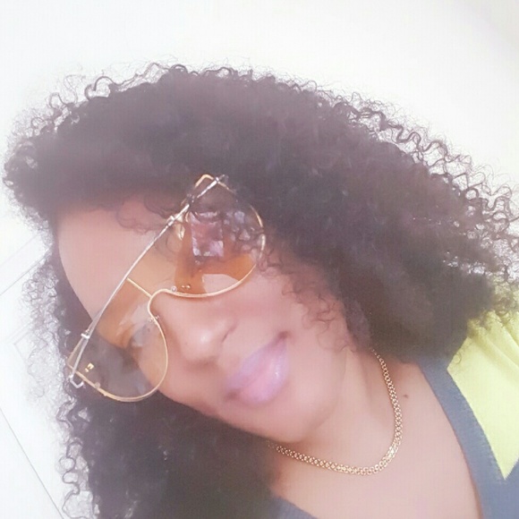 Retro Sunglasses - Picture 4 of 6