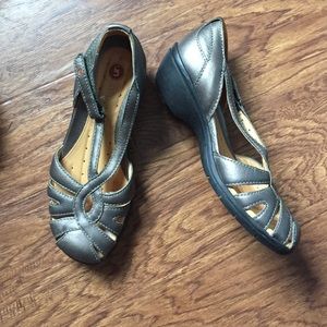 UnStructured by Clarks womens loafers shoes