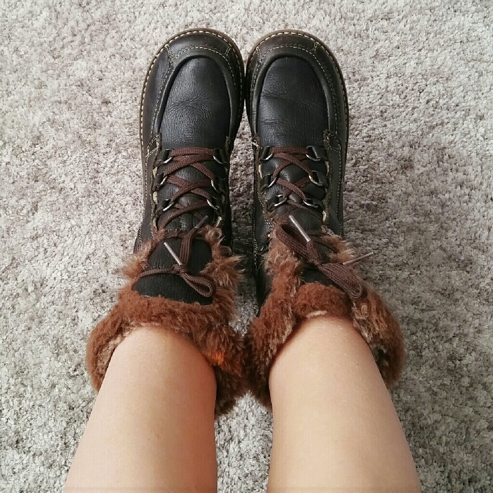 Elle Brown Lace Hiking Combat Boots Size 6