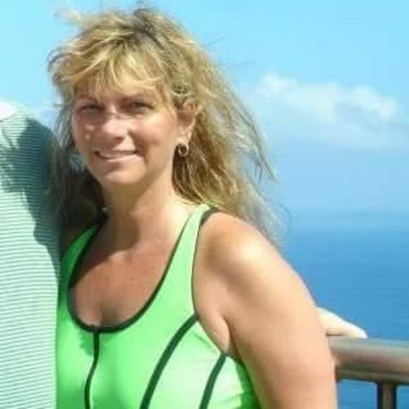 Meet your Posher, Susie - Picture 1 of 1