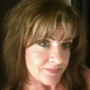 Meet your Posher, Rochelle