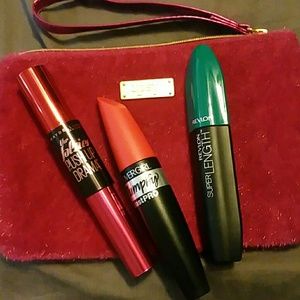 Ipsy bag with 3 mascaras