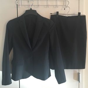 Theory Navy 1-Button Suit Jacket and Pencil Skirt