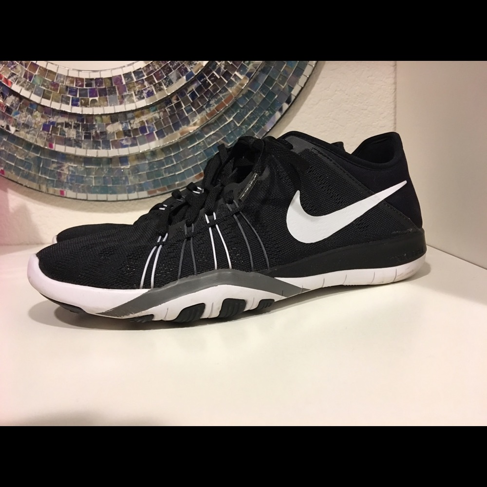 Nike Free TR6